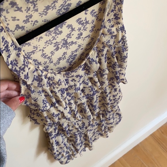 Ruffled tank top - Picture 2 of 4